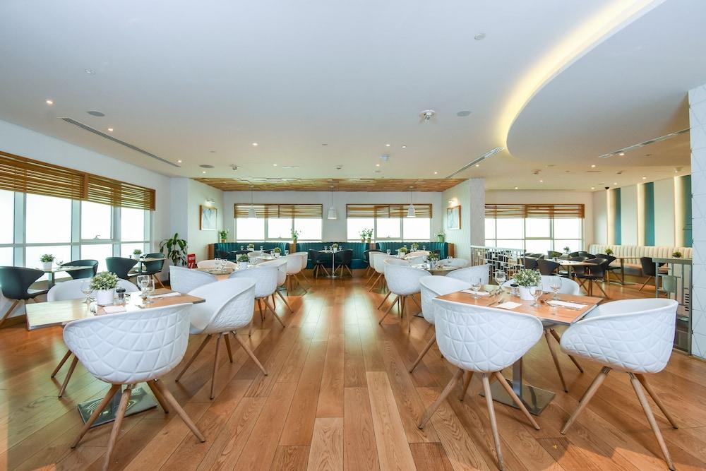 Premier Inn Dubai Silicon Oasis Bagian luar foto